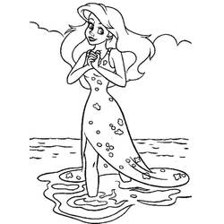 Desenho de A Pequena Sereia em pé na praia para colorir Desenho de A Pequena Sereia em pé na praia para colorir